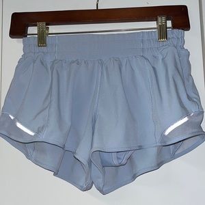 Lululemon Hotta Hot 2.5 low rise shorts